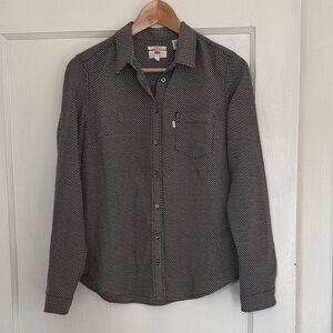 Levi's classic silky checkered Button Down Shirt